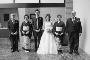ブライダルフォトグラファーが撮影した結婚式の日の家族