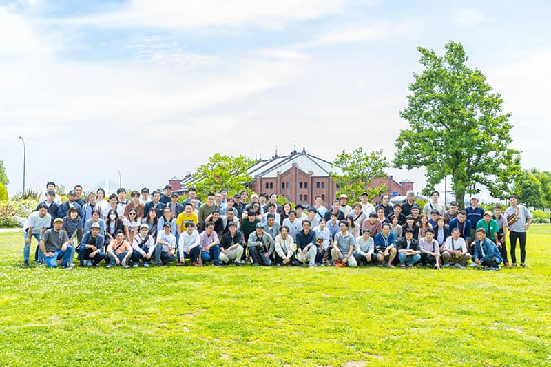 横浜・赤レンガ倉庫に出張撮影した集合写真